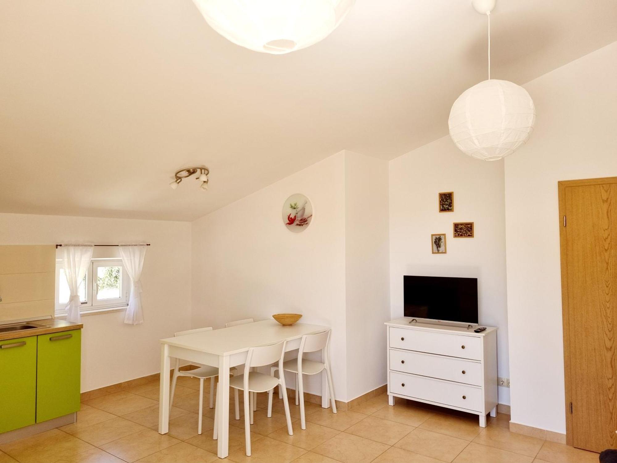 Apartments Iskra Duće エクステリア 写真