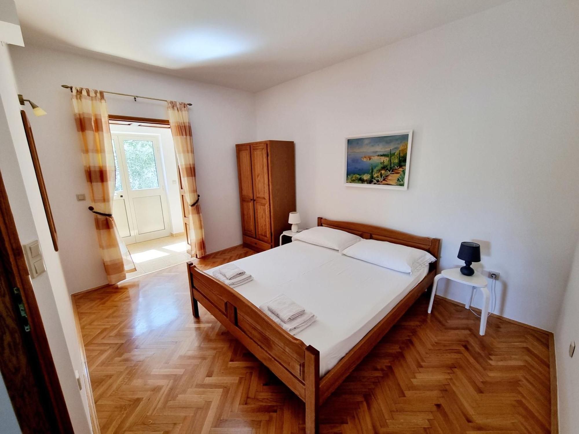 Apartments Iskra Duće エクステリア 写真